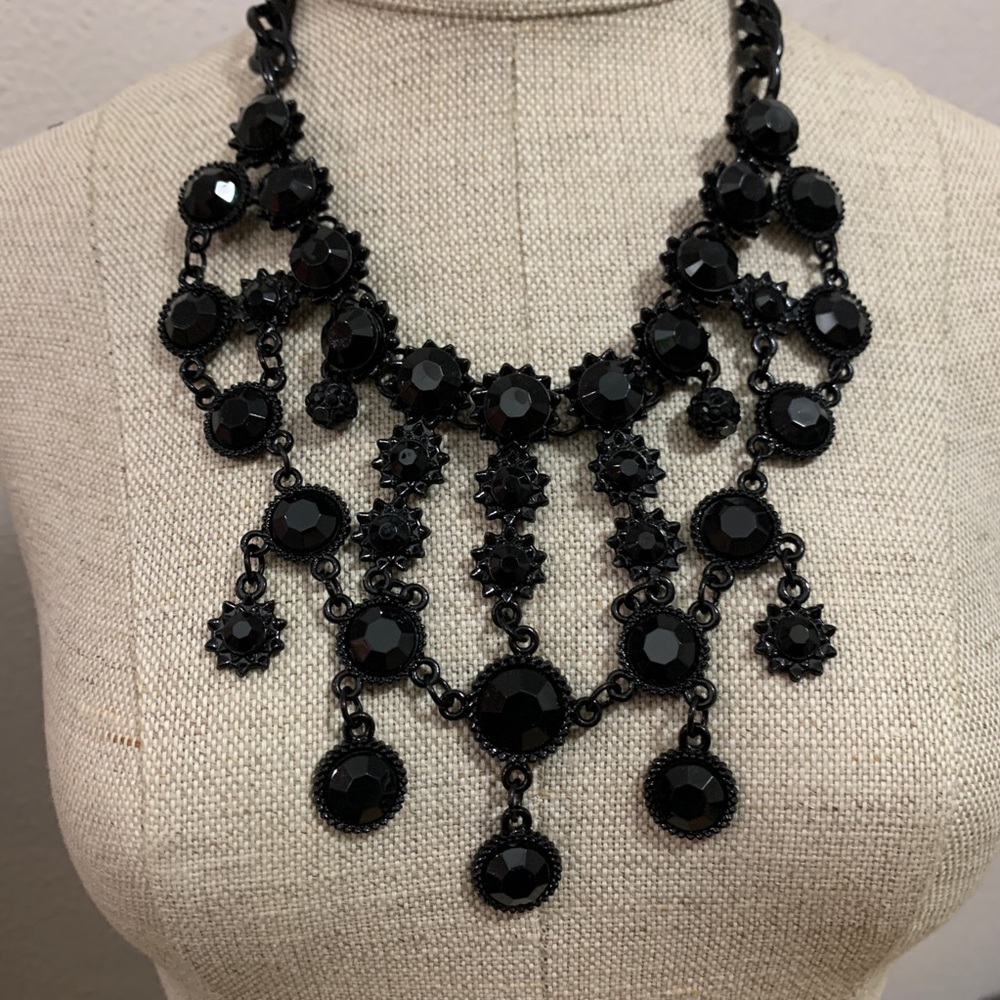 *DARK GLAMOUR * Gorgeous Dramatic Black Gemstone Necklace Costume Halloween
